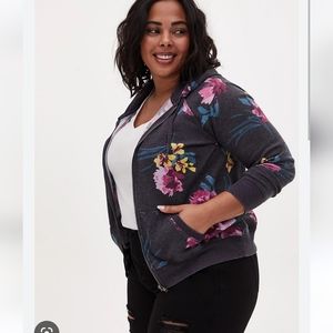 NWT ~ Torrid floral gray zip hooded sweatshirt, size 4, blue gray floral print